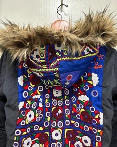 Giacca donna festival cappotto cappuccio reversibile pelliccia sintetica boho fatto a mano ricamato XS - Foto 1 di 16