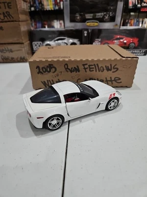 Corvette de luz verde fundido a presión 1/24 2007 blanco Grand Sport - sin caja  Foto 1 de 4
