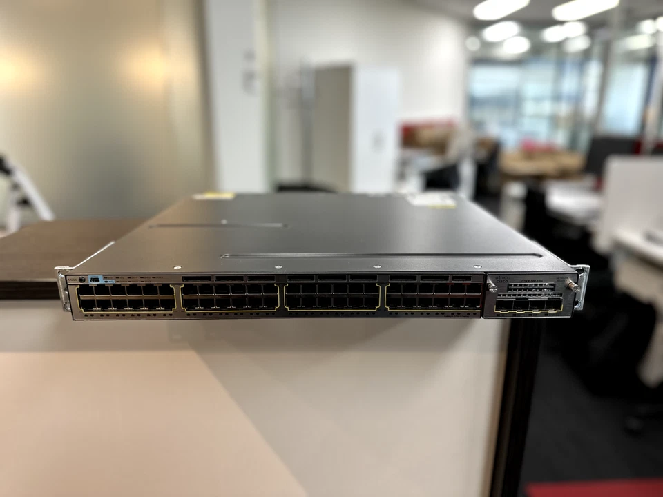 Cisco Catalyst 3750 (WSC375048TSS) 48-Port Gigabit Ethernet Switch - Image 1 of 4