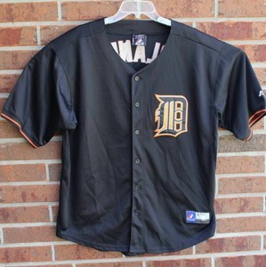 black and orange detroit tigers jersey