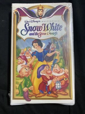 Walt Disney's Snow White and the Seven Dwarfs Masterpiece *NEW SEALED* - Image 1 of 2