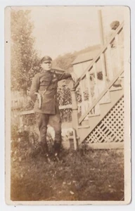 RPPC VON POLIZISTEN MIT SCHUSSWAFFE UM 1930 - Bild 1 von 2