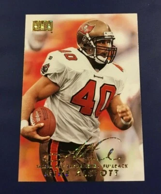 1998 Skybox Premium # 132 MIKE ALSTOTT Tampa Bay Buccaneers NFL Nice !  - Image 1 of 2
