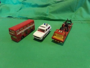 Lot of 3 Matchbox Superkings and Corgi Police, Transporter and Bus - Picture 1 of 8