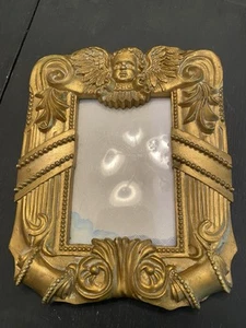 Small Gold Cherub Tabletop Picture Frame 3 X 4.5” Photo Backload - Picture 1 of 14