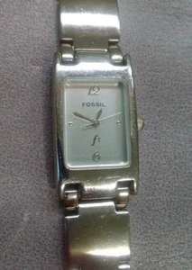 Fossil F2 ES-8677 Stainless Steel Quartz Analog Ladies Watch New Battery - Picture 1 of 10