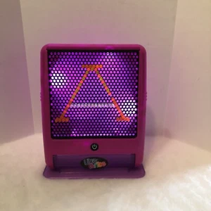 Lite-Brite Purple LED Flat Screen Hasbro 2010 w/ Pegs. Light Off/on Or Strobe! - Picture 1 of 10