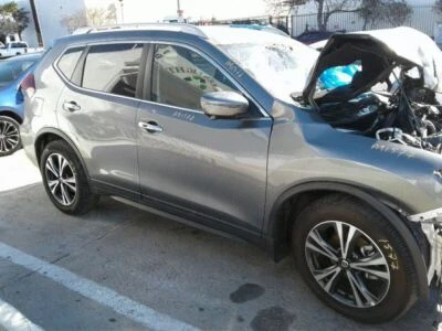 ROGUE     2020 Rocker Panel Moulding 105584 Foto 1 de 4