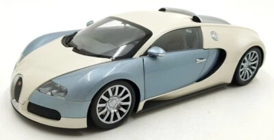 Minichamps 1/18 Scale 519 101100  - Bugatti Veyron Top Gear - White/Blue - Photo 1/4