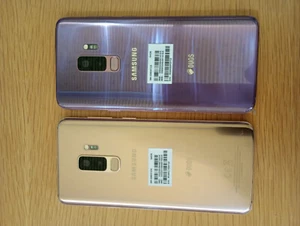 2 Handys Samsung Galaxy S9+ - 64GB - gold und rosa (Dual SIM) - Bild 1 von 10