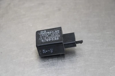 06-11 KAWASAKI NINJA ZX14 TURN SIGNAL BLINKER RELAY FLASHER SWITCH 27002-1101 - Imagem 1 de 4