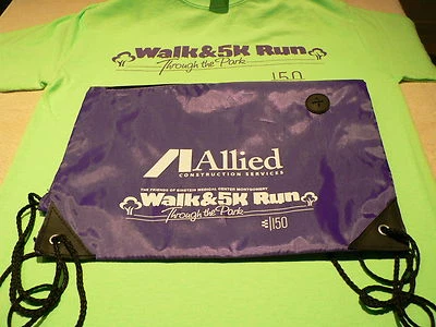 Camiseta y bolso Friends of Einstein Medical Center Montgomery Walk & 5K Run Foto 1 de 4