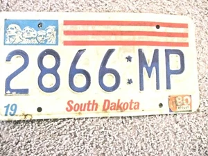 1980 DAKOTA LICENSE PLATE MT RUSHMORE '80 SD PLATE MAN CAVE RAT ROD       - Picture 1 of 3