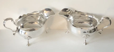 1909 English GEORGIAN Sterling Silver Matching PAIR Gravy Sauce Boats SHELL Hoof Cover