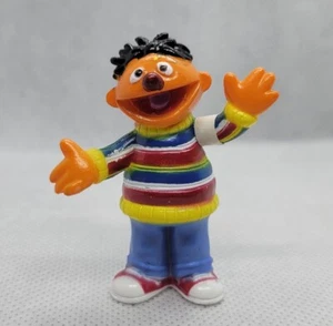 2007 Sesame Street Miniature Ernie PVC Figure or Cake Topper - Picture 1 of 3