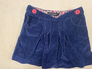 MINI BODEN ADORABLE BLUE CORDUROY PLEATED SKIRT GIRLS SZ 9 10 - Picture 1 of 2