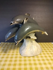 Estatua de delfines de bronce Synteli artista Austin Prod Inc 1973 rara de colección - Imagen 1 de 13