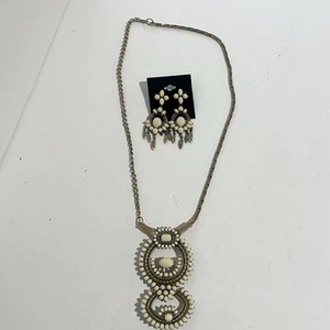 Stella & Dot Brass Tone Asymmetrical Necklace /earrings Cream Inlay Pendants - Picture 1 of 8