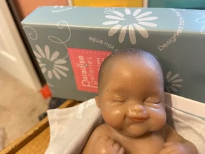 paradise galleries Silikon Miniatur Itty Bitty Newborn Baby Puppe Spielzeug - Bild 1 von 5