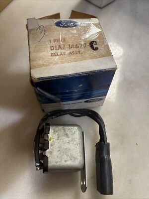Nuevo de Lote Antiguo Ford Galaxy Ltd Custom 500 1971 control automático de temperatura relé de aire acondicionado nuevo Foto 1 de 3