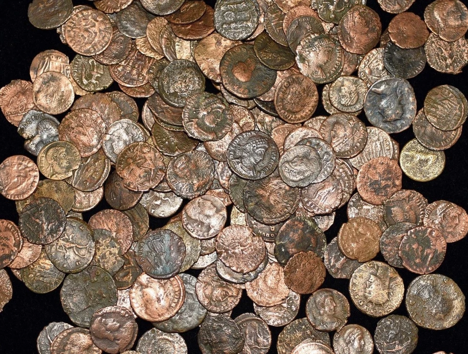 LOT OF 3 IMPERIAL ROMAN COINS IN EACH BATCH  - VG TO VF CONDITION - GREAT DEAL!! - Image 1 of 4