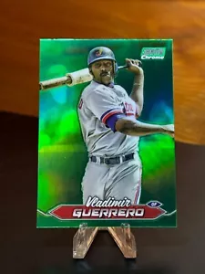 2024 Topps Chrome Stadium Club - #109 Vladimir Guerrero refractor verde - exposiciones - Imagen 1 de 2