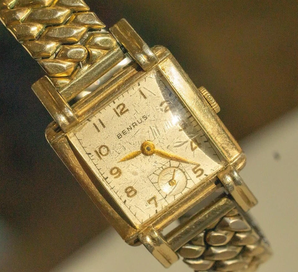 Reloj Tanque Vintage Funcionando Art Deco Benrus 17 Joyas Placa Oro Laminado 10k 25mm Foto 1 de 4