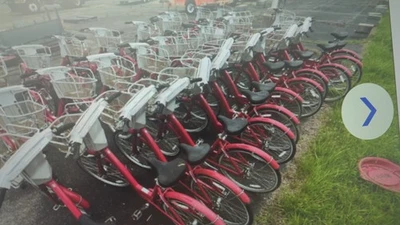 Trek Red Race Pace Bicycle - Image 1 of 4