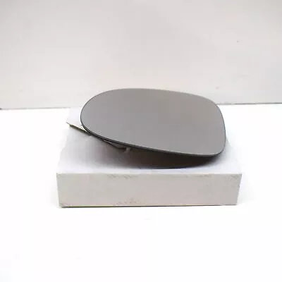 VOLKSWAGEN TIGUAN MK1 FRONT LEFT DOOR MIRROR GLASS 5N0857521A - Image 1 of 4