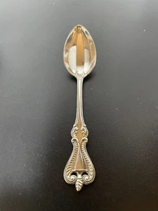 Towle Sterling Silver Teaspoon "Old Colonial" 5 5/8" Bid One, 8 Available, FS - Picture 1 of 4