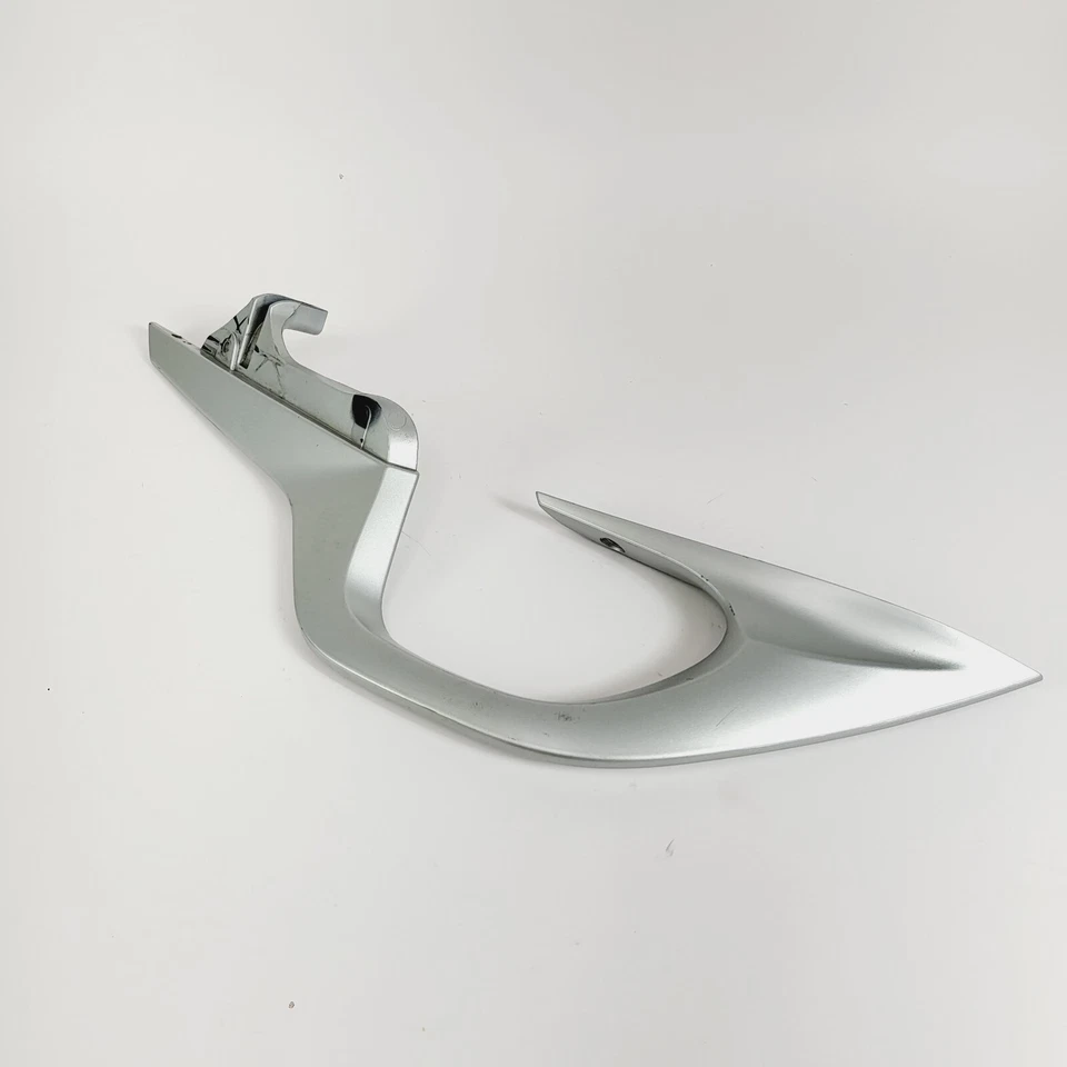 BMW K1600 GTL 2011-2014 asiento trasero pasajero plata barra de agarre inferior 46548536982 Foto 1 de 4