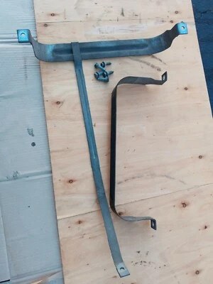 Chrysler Town And Country 2002 correas de tanque de gasolina 2001-2002-2003-2004-2005-2006-07 Foto 1 de 2