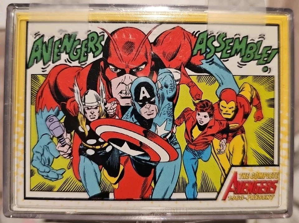 Juego de 81 cartas base The Complete Avengers 1963 to Present Marvel Comics EX Foto 1 de 4