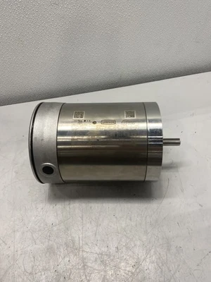 Leeson 117129.00 0.75 HP Washdown Motor, 3Ph, 208-230/460V, 56C Frame - Image 1 of 4