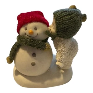 Snowman Figurine Boy Kissing Winter Holiday Decor Christmas Decoration - Picture 1 of 3