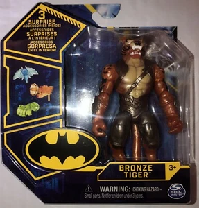 Figura de Acción Batman DC Tigre Bronce 4" con 3 Accesorios Sorpresa TOTALMENTE NUEVA - Imagen 1 de 2