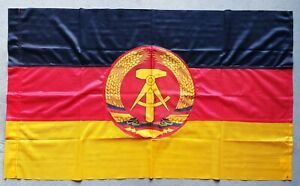 ORIGINAL VINTAGE EX-ARMY DDR GDR EAST GERMAN FLAG COLD WAR WARSAW PACT 60x100