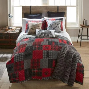 Donna Sharp Quilt/Coverlet Set Graphic Reversible 3Pc King Microfiber Red Forest - Picture 1 of 5