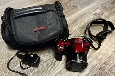 Цифровая камера Samsung серии WB WB1100F 16,2 Мп - красная С ЧЕХЛОМ - Изображение 1 из 4