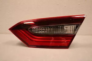 2018 2019 2020 TOYOTA CAMRY RIGHT SIDE INNER TRUNK TAIL LIGHT - Bild 1 von 10