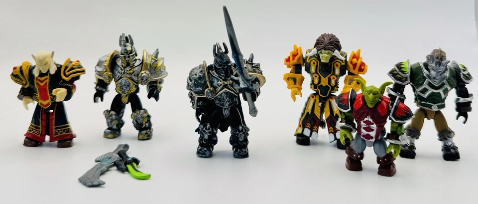 Mega Bloks Construx World Of Warcraft Lich King, Lighthoof, Arthras and More! - Image 1 of 1