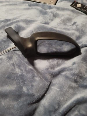 Espejo retrovisor lateral para pasajeros Ford Focus 2002 con tapa de goma de ajuste interior OEM Foto 1 de 4