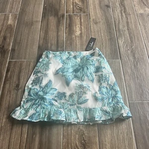 Lulu’s Flirty Elegance White and Blue Floral Jacquard Mini Skirt Size XS - Picture 1 of 6