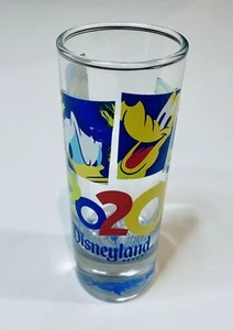 Disney Parks 2020 Mickey Mouse & Friends 4 pulgadas Disneyland Shot Glass - Imagen 1 de 6