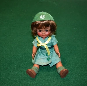 GIRL SCOUT - 1968 BLACK 8" VINYL EFFENBEE FLUFFY - Picture 1 of 5