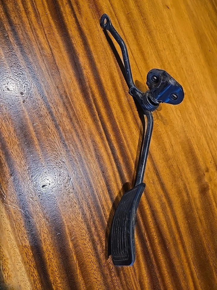 Pedal acelerador Toyota T100 1992-99 OEM P8234b222 Foto 1 de 1