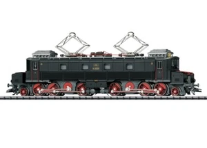 TRIX 22869 HO Class Ce 6/8 I "Köfferli" Electric Locomotive - Picture 1 of 3