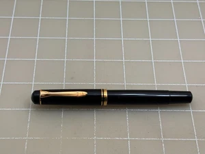 Penna stilografica Judd's Very Nice Black Pelikan 200 con pennino medio - Foto 1 di 6