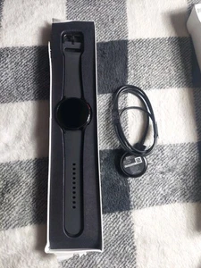 NEW, SAMSUNG GALAXY WATCH4 40mm SM-R860 SPORTS BAND SMART WATCH, OPEN - Picture 1 of 16