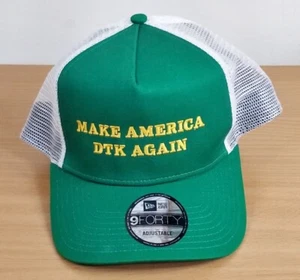 Sombrero trasero de malla Make America DTK Again Snapback New Era - Imagen 1 de 8
